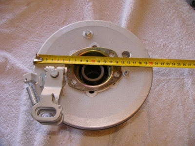 predni brzdovy buben vcetne paken